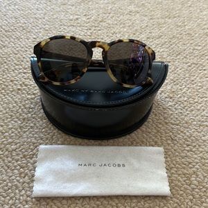 Marc by Marc Jacobs Round Sunglasses
